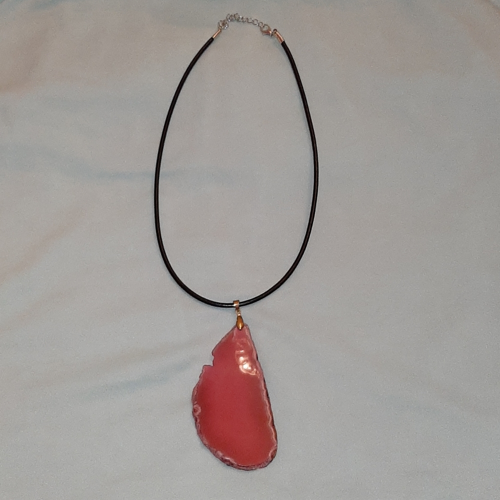 NATURAL PINK ALGATE NECKLACE HANDMADE